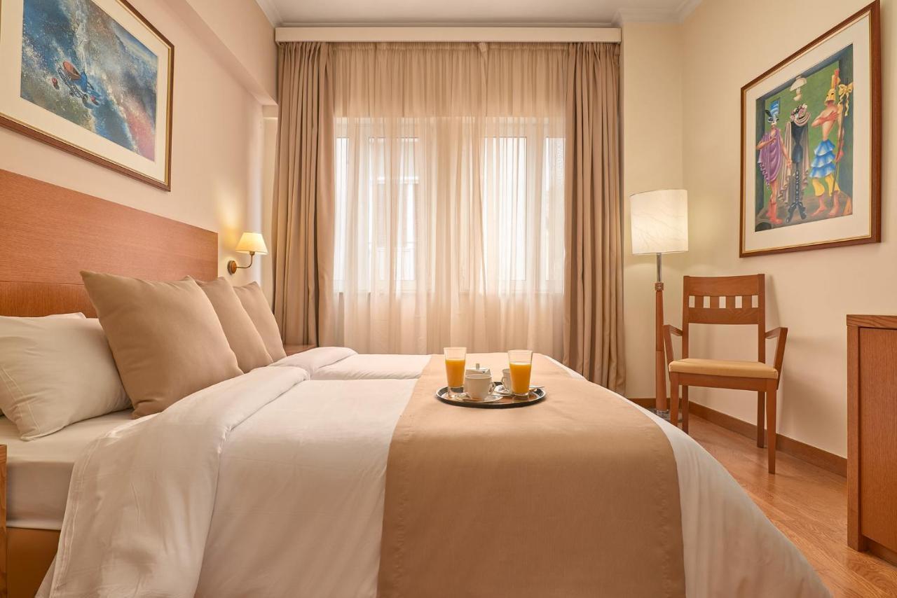 Standard Double or Twin Room,139216956:JPEG