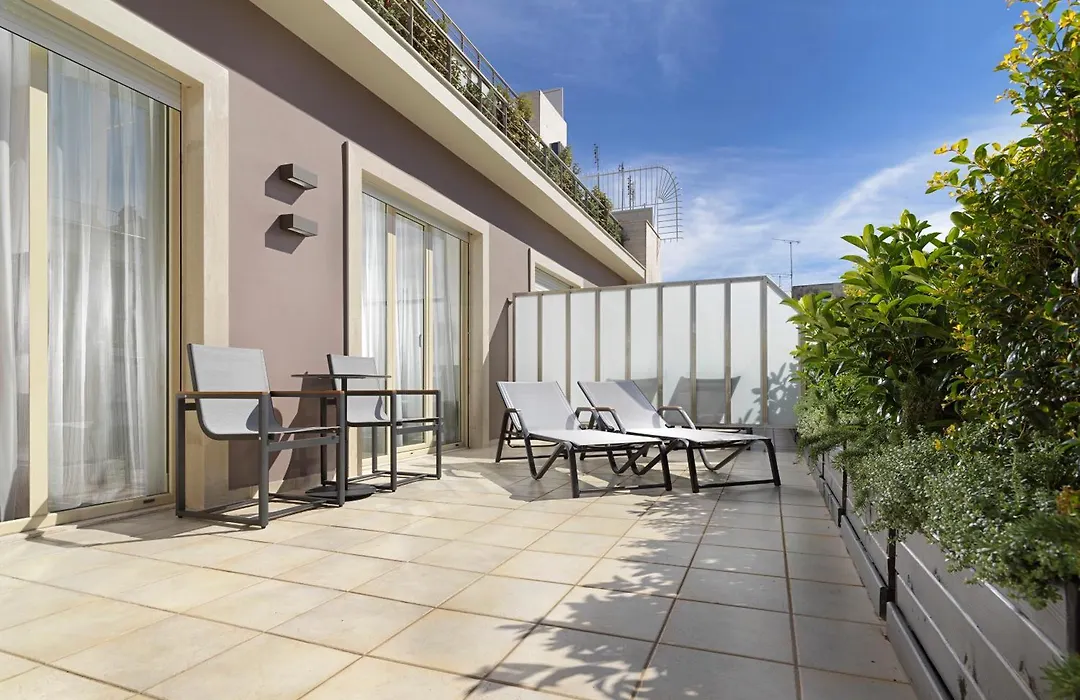 Holiday Suites-1